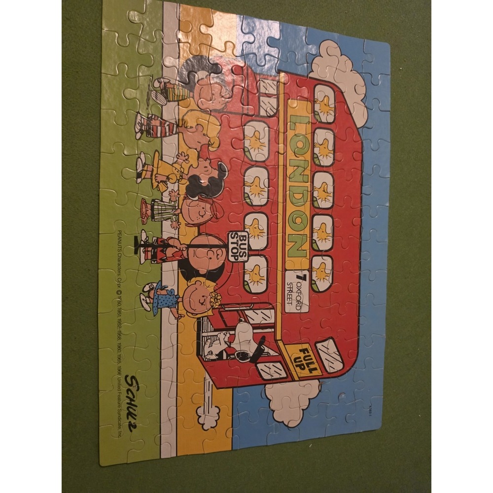 1976 PEANUTS LONDON 100 Piece Puzzle Milton Bradley COMPLETE London Bus